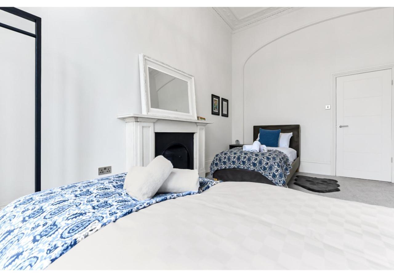 Апартаменты Upscale Urban Haven: Luxury Flat Лондон Экстерьер фото