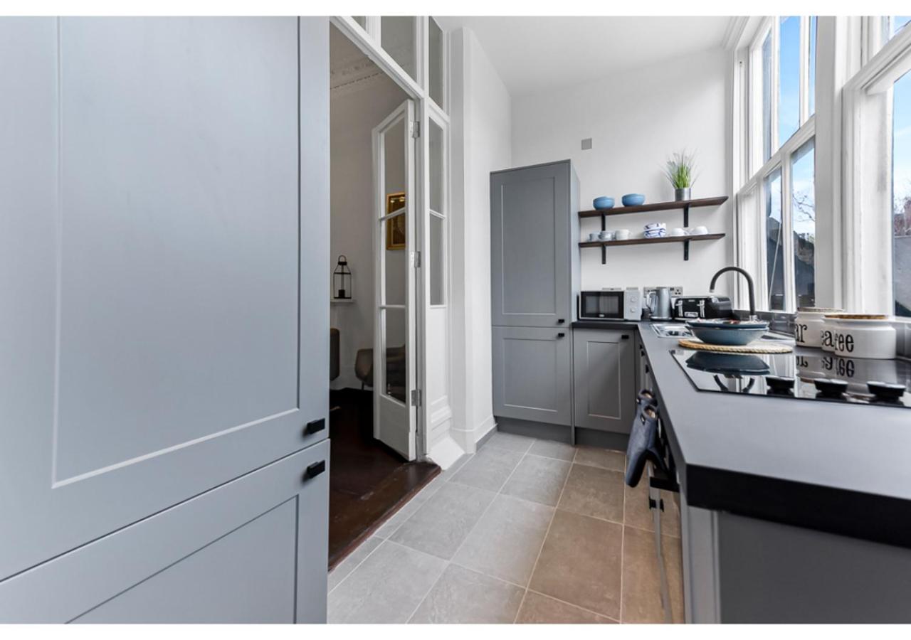 Апартаменты Upscale Urban Haven: Luxury Flat Лондон Экстерьер фото