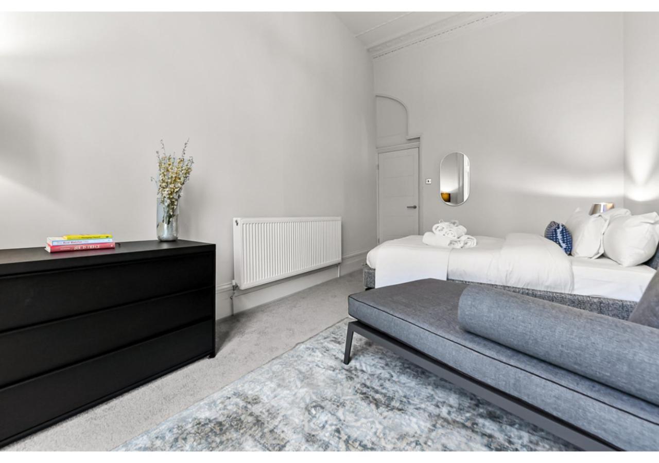 Апартаменты Upscale Urban Haven: Luxury Flat Лондон Экстерьер фото